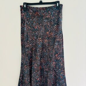 Floral Midi Skirt with Red & Blue Speckle Print